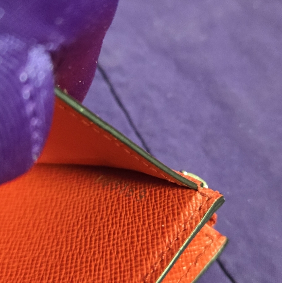 Louis Vuitton Red Epi Coquelicot Twist Lock Compact Wallet with Silver Logo - Picture 15 of 15